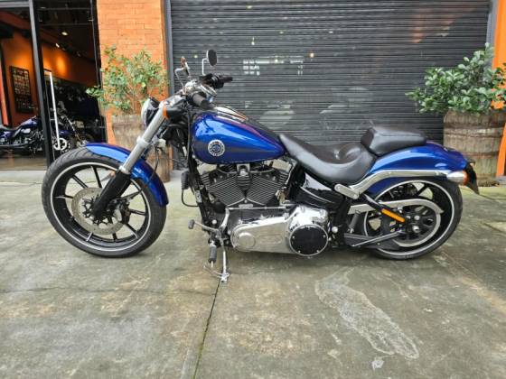 HARLEY-DAVIDSON SOFTAIL BREAKOUT HARLEY-DAVIDSON SOFTAIL BREAKOUT